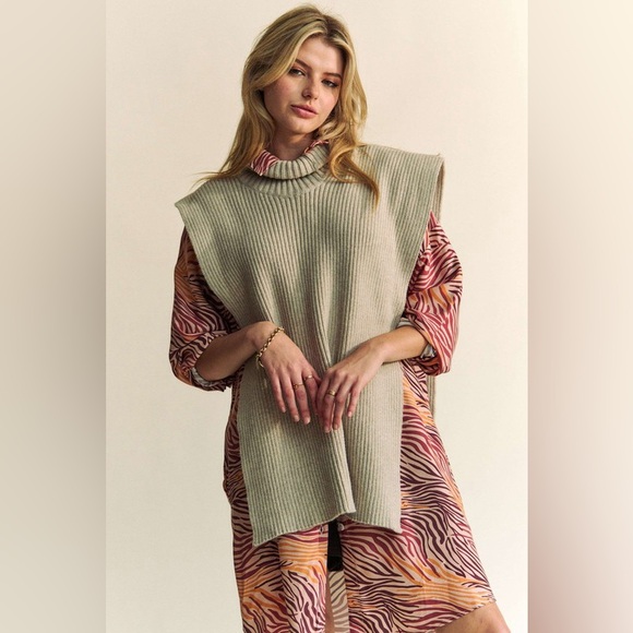 143B. Turtle Neck Side Slit Knit Pancho - Oatmeal - Picture 4 of 8